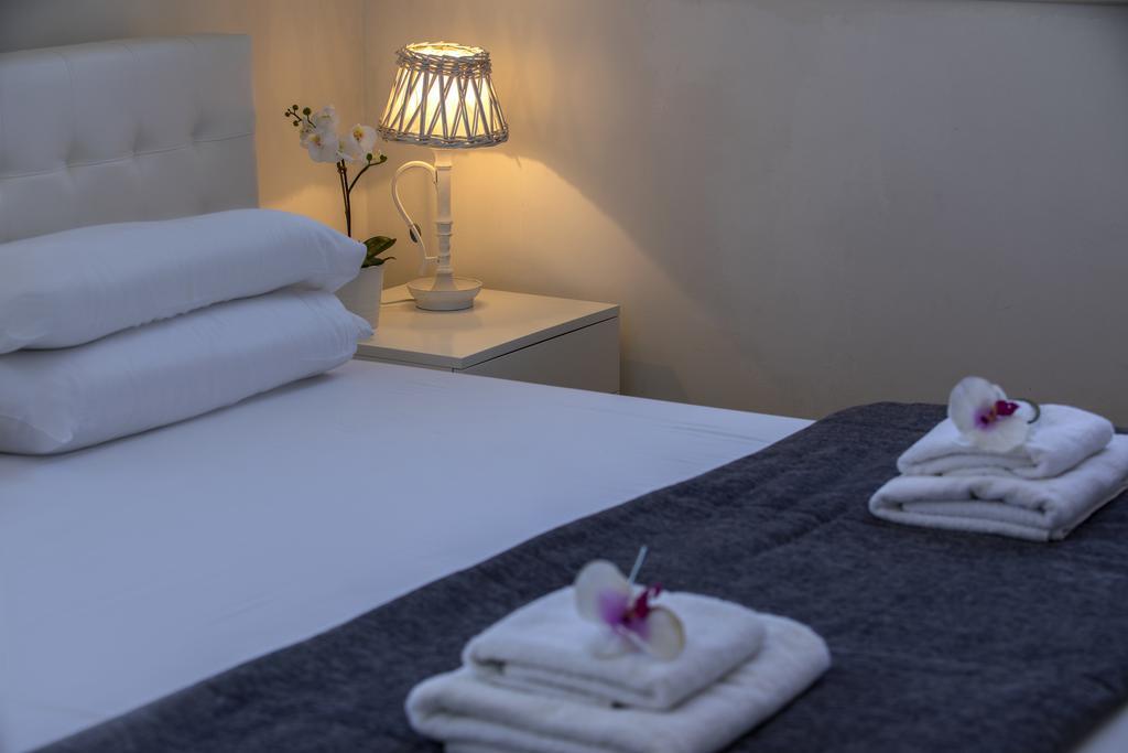 Aster Suite Protaras Zimmer foto